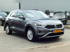 Volkswagen T-Roc - 1.5 150pk TSI Life Business Face Lift. Carplay/Android Navi, Adap Cruise, Camera, Stoel&St