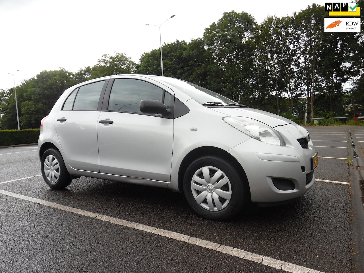 Toyota Yaris - 1.0 VVTi Acces 1.0 VVTi Acces - AutoWereld.nl