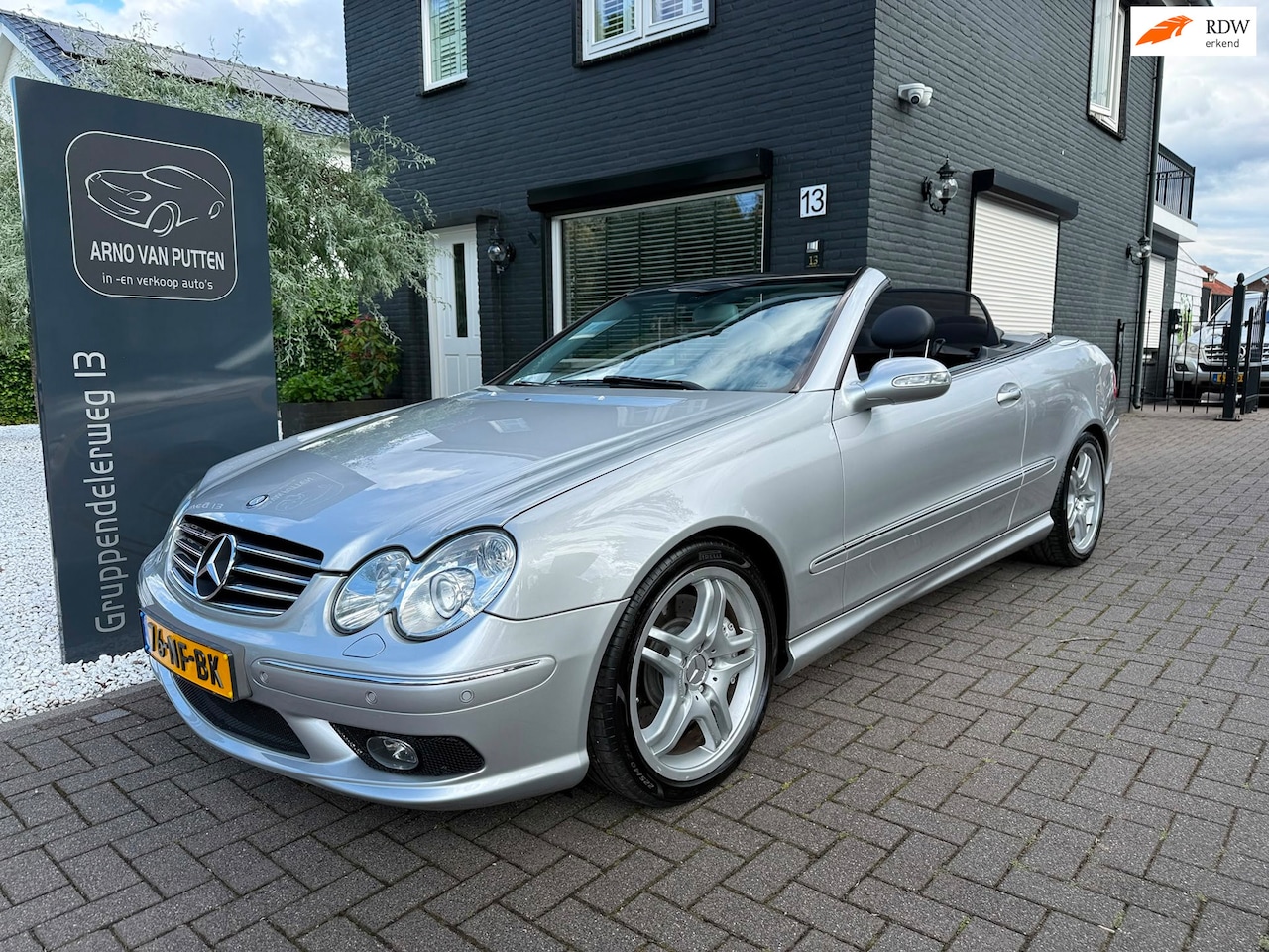 Mercedes-Benz CLK-klasse Cabrio - 55 AMG V8 Collectors item - AutoWereld.nl
