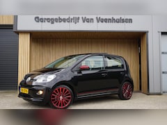 Volkswagen Up! - 1.0 60pk 5Drs Colour Up Pano.Dak 17inch LM Beats A-Camera CLima Stoelverwarming *Uniek* 17