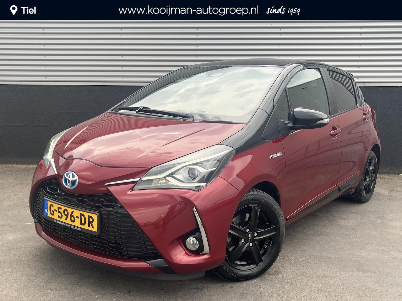 Toyota Yaris - 1.5 Hybrid Bi-Tone Navigatie, Achteruitrijcamera, Privacy glass, LMV, Climate control, Ond - AutoWereld.nl