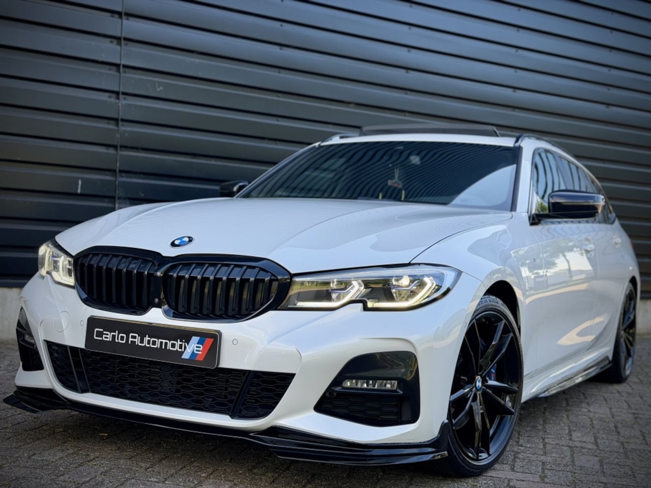 BMW 3-serie Touring - 2.0 M-PERFORMANCE PANO|LASER|HUD|360|H/K|KEYLESS - AutoWereld.nl