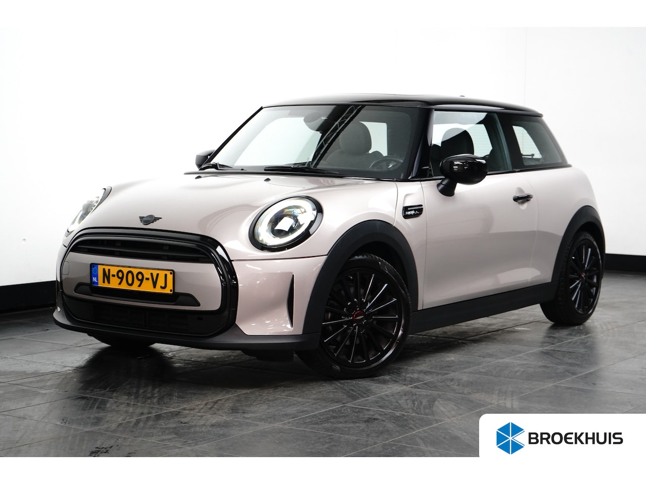 MINI 3-Deurs - 1.5 Cooper Camden Edition - AutoWereld.nl