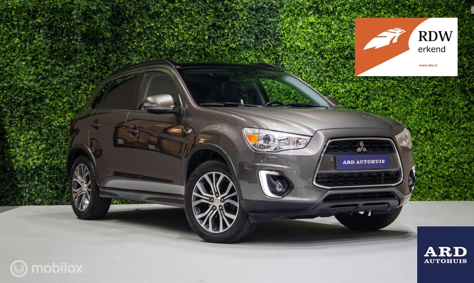 Mitsubishi ASX - 1.6 Intense+|Pano|Leer|Stoelv.|Afn.Trekh|Cam - AutoWereld.nl