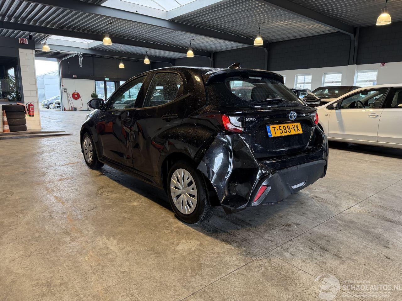 Toyota Yaris - 1.5 Hybrid Active NAP!