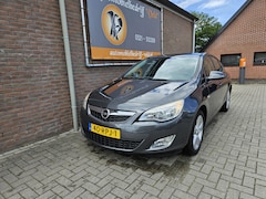 Opel Astra - 1.4 Turbo Edition