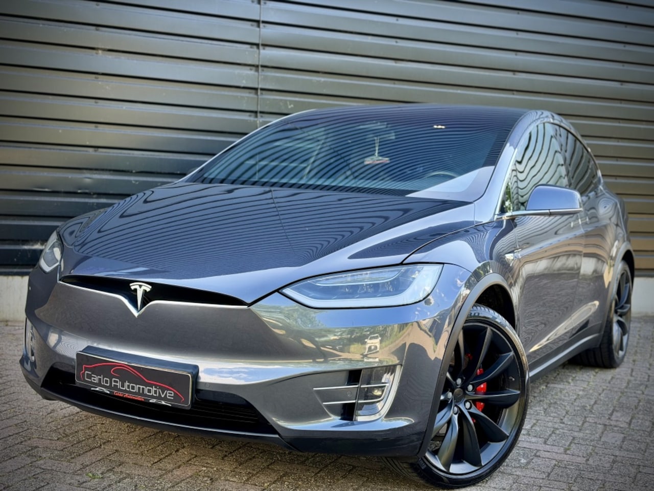 Tesla Model X - 75D Base 7P. PANO|AUTOPILOT|AWD|LUCHTVERING - AutoWereld.nl