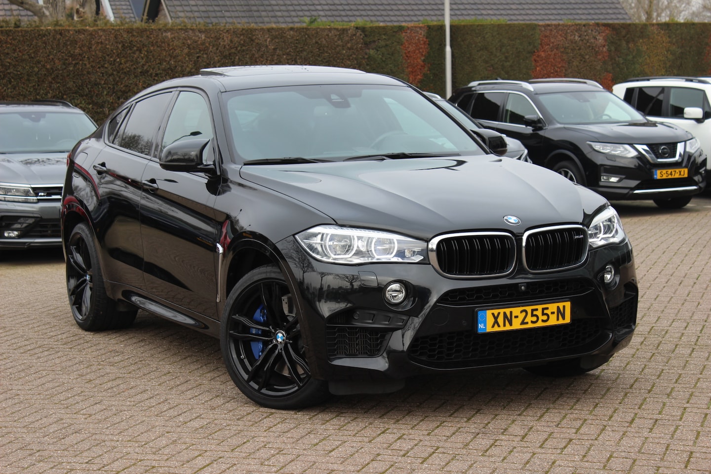 BMW X6 - M / NL Auto! / Full option! / Trekhaak / Schuifdak / 360Camera / Carbon intr. / B&O / Soft - AutoWereld.nl