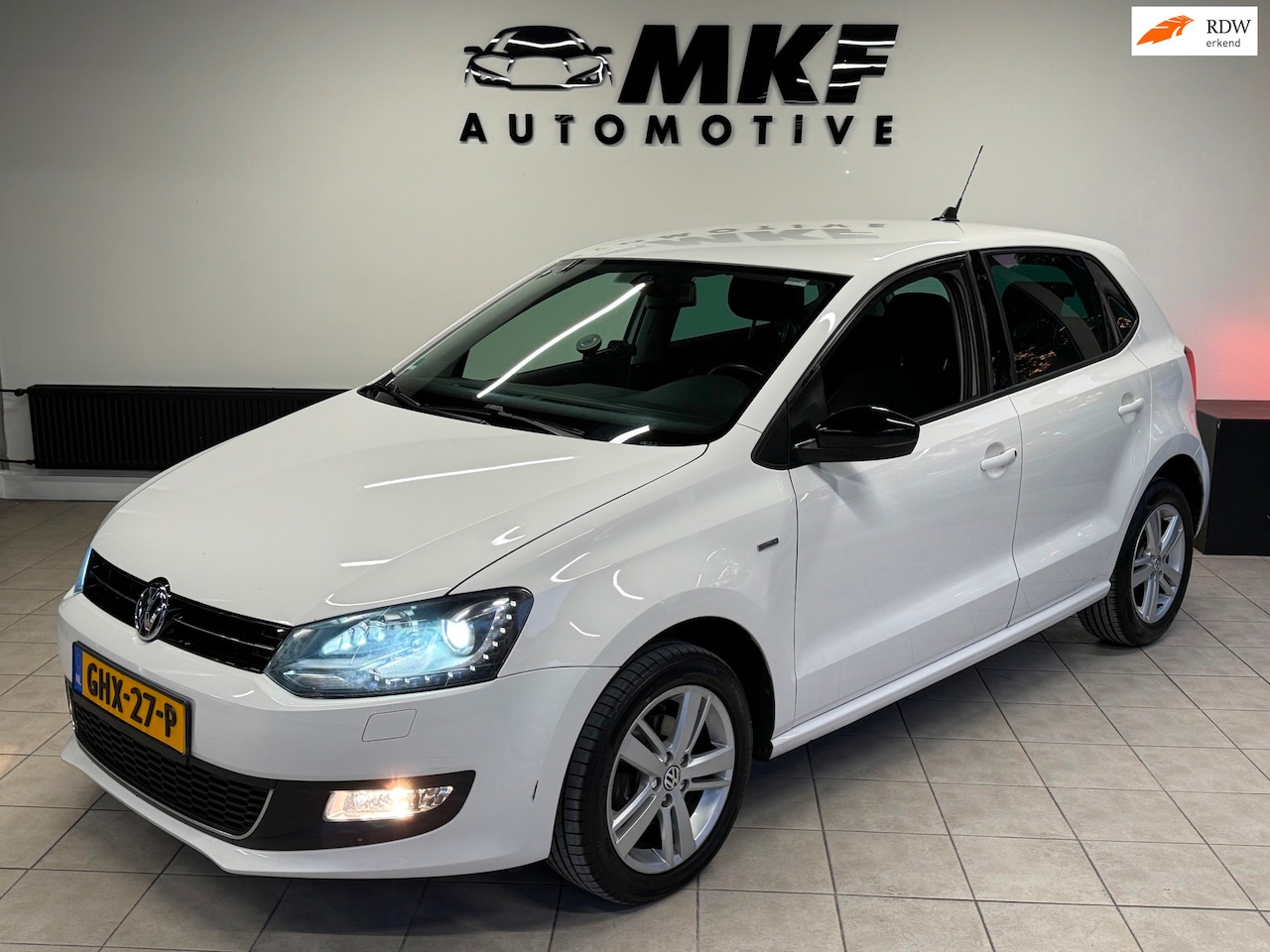 Volkswagen Polo - 1.6 TDI MATCH 2013 ECC/LMV/XENON/PDC/APK! - AutoWereld.nl