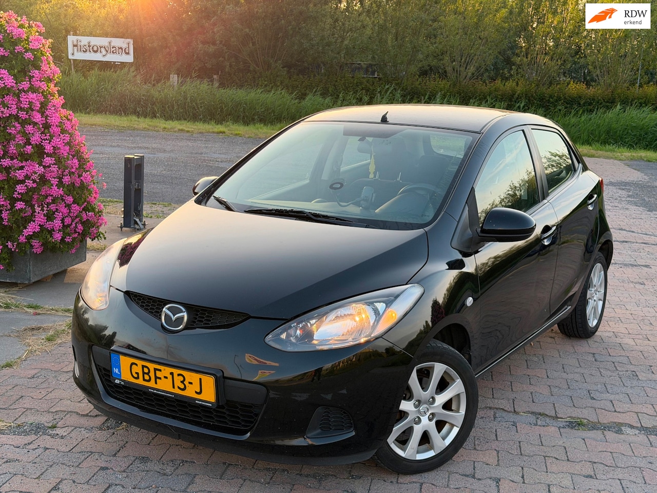 Mazda 2 - 1.3 S-VT Exclusive | NWE APK | Airco | Rijklaar! - AutoWereld.nl
