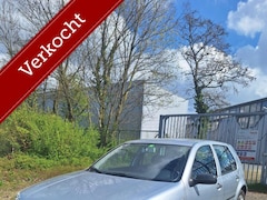Volkswagen Golf - 1.4-16V Comfortline
