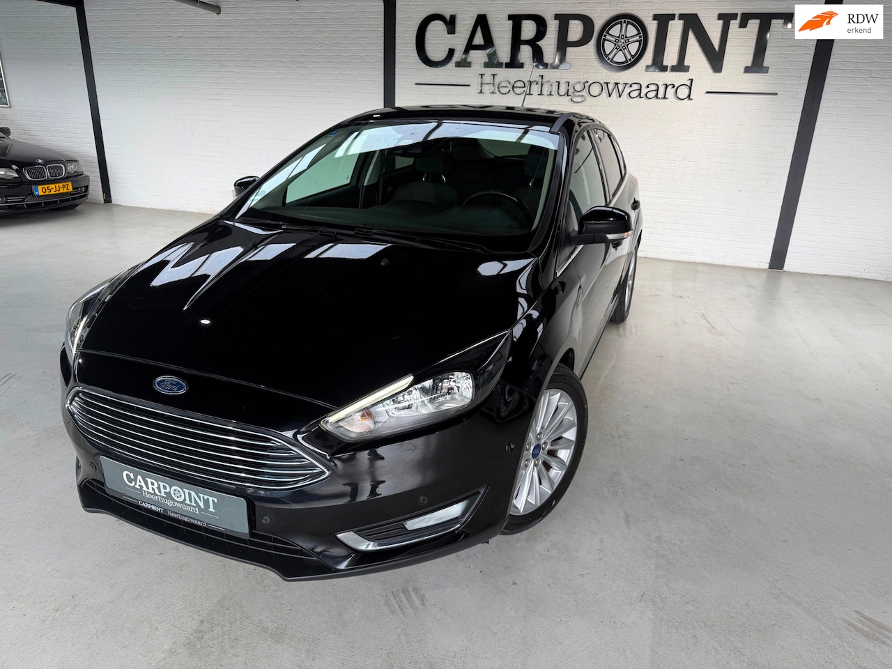 Ford Focus - 1.5 Titanium Edition 2015 150PK Navi Cruise Clima Stuurverwarming - AutoWereld.nl