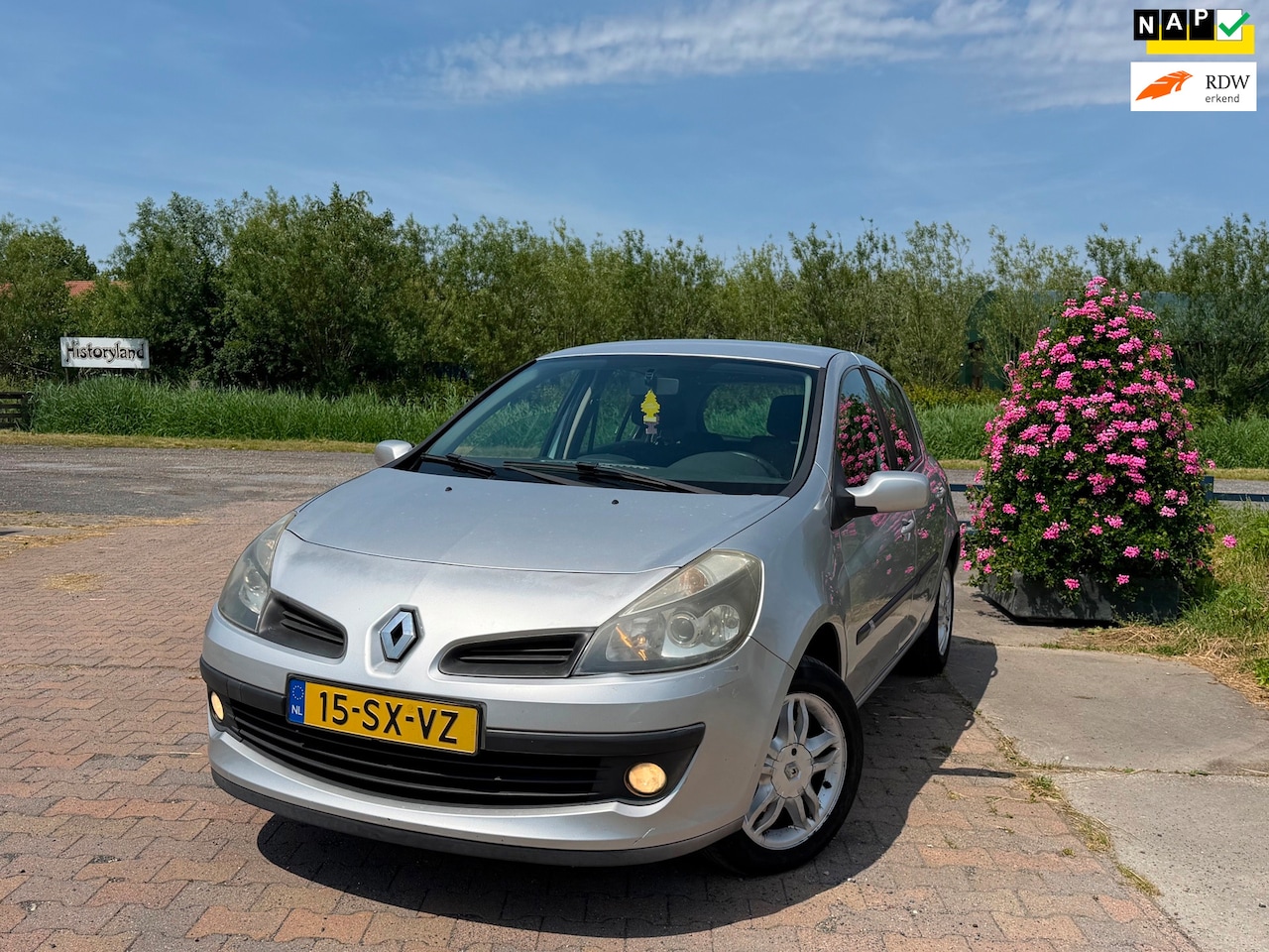 Renault Clio - 1.2-16V Team Spirit | Nieuwe koppeling! | NWE distributie - AutoWereld.nl