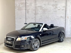 Audi RS4 - 4.2 V8 RS 4 quattro
