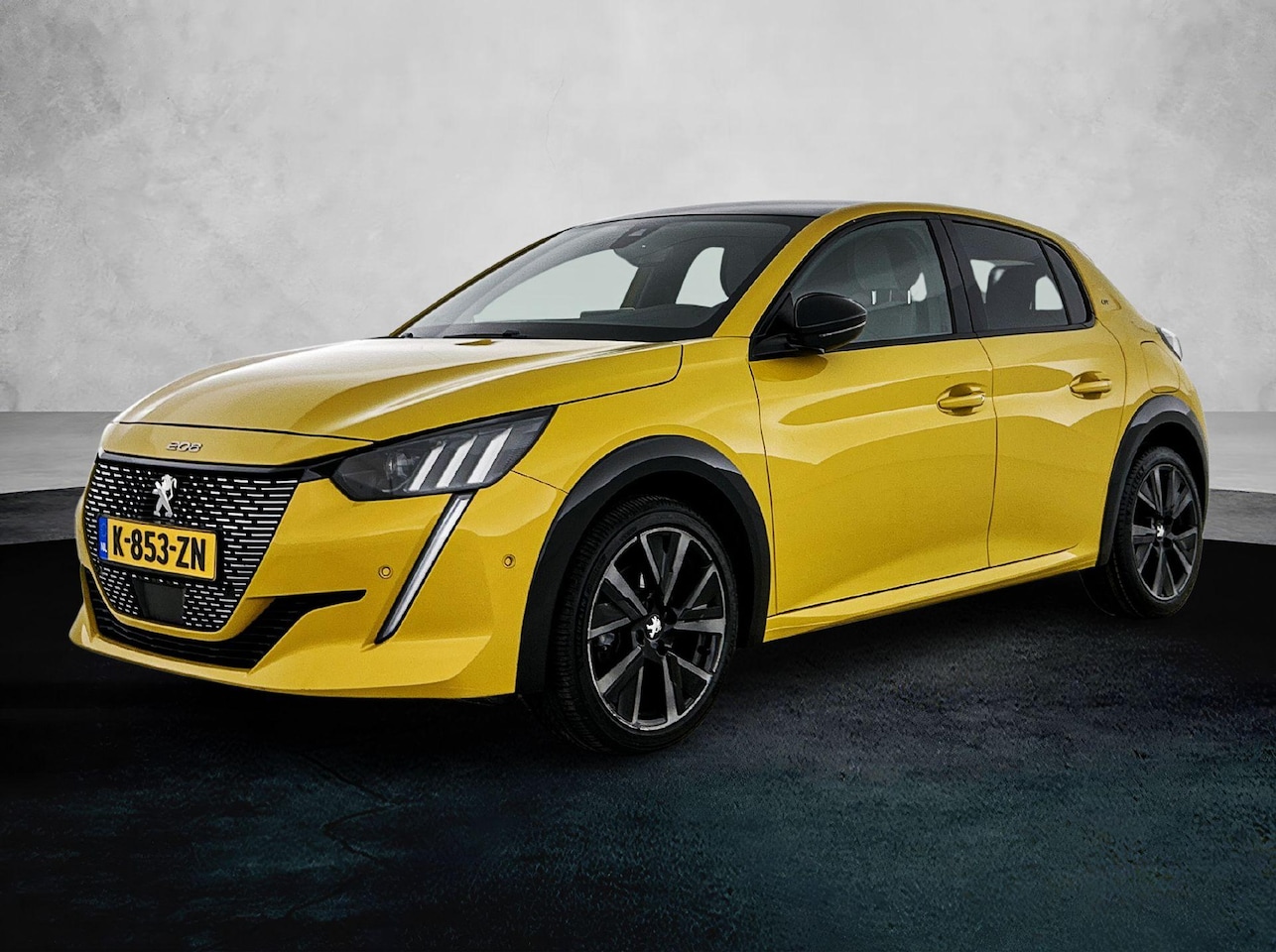 Peugeot 208 - 1.2 100pk GT Pack | Navigatie | Adaptieve Cruise Control | Camera | Climate Control | Dode - AutoWereld.nl