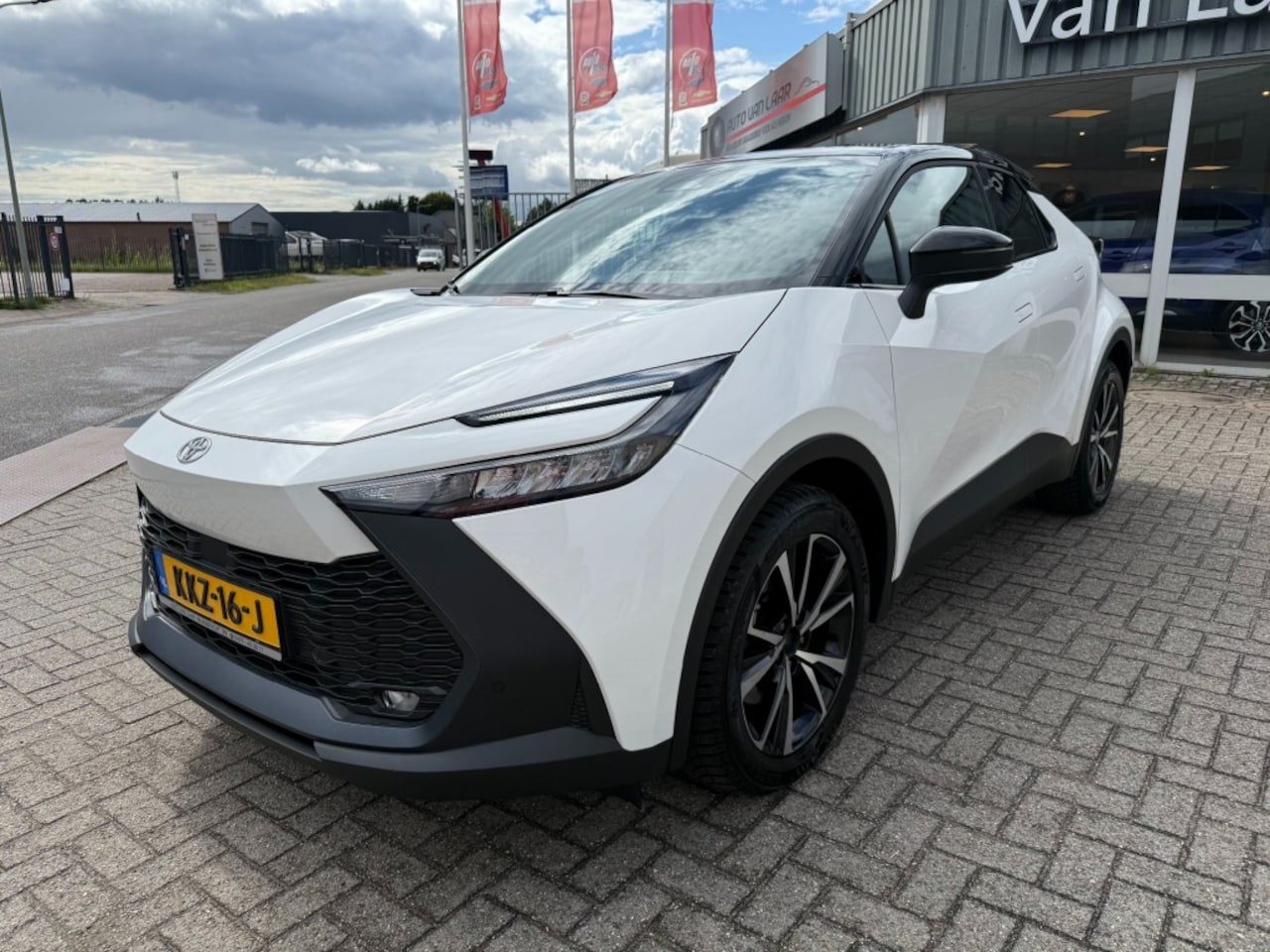Toyota C-HR - 2.0 Plug-in Hybrid 220 Dynamic - AutoWereld.nl