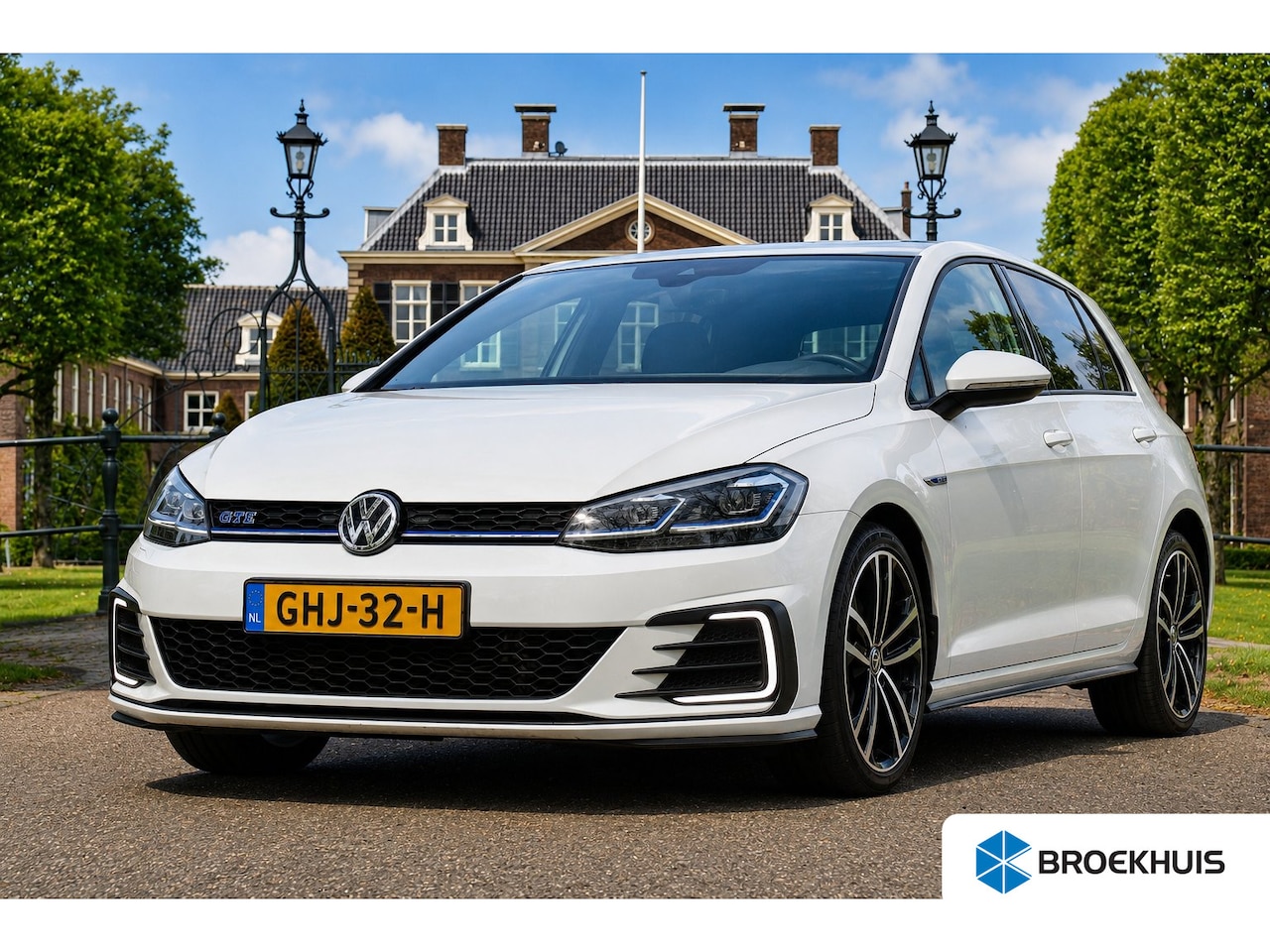 Volkswagen Golf - 1.4 TSI PHEV GTE | LEDER | CAMERA | CAPLAY | ADAPTIVE CRUISE | STOELVERWARMING | LED | 18' - AutoWereld.nl