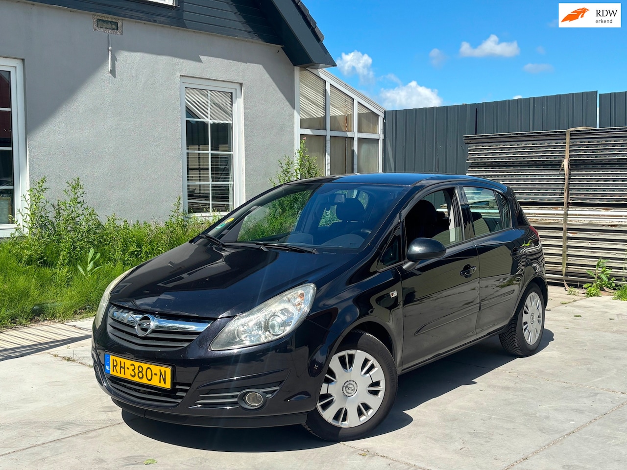 Opel Corsa - 1.4-16V Enjoy | Nieuwe APK | 5-drs | El. Ramen | Parkeersensoren | Scherpe prijs! - AutoWereld.nl
