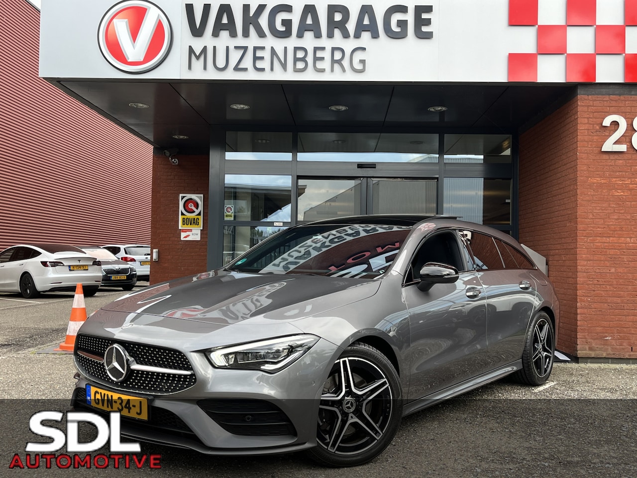 Mercedes-Benz CLA-klasse Shooting Brake - 200 Business Solution AMG Night Edition // PANO/SCHUIFKANTELDAK // STANDKACHEL // FULL LED - AutoWereld.nl