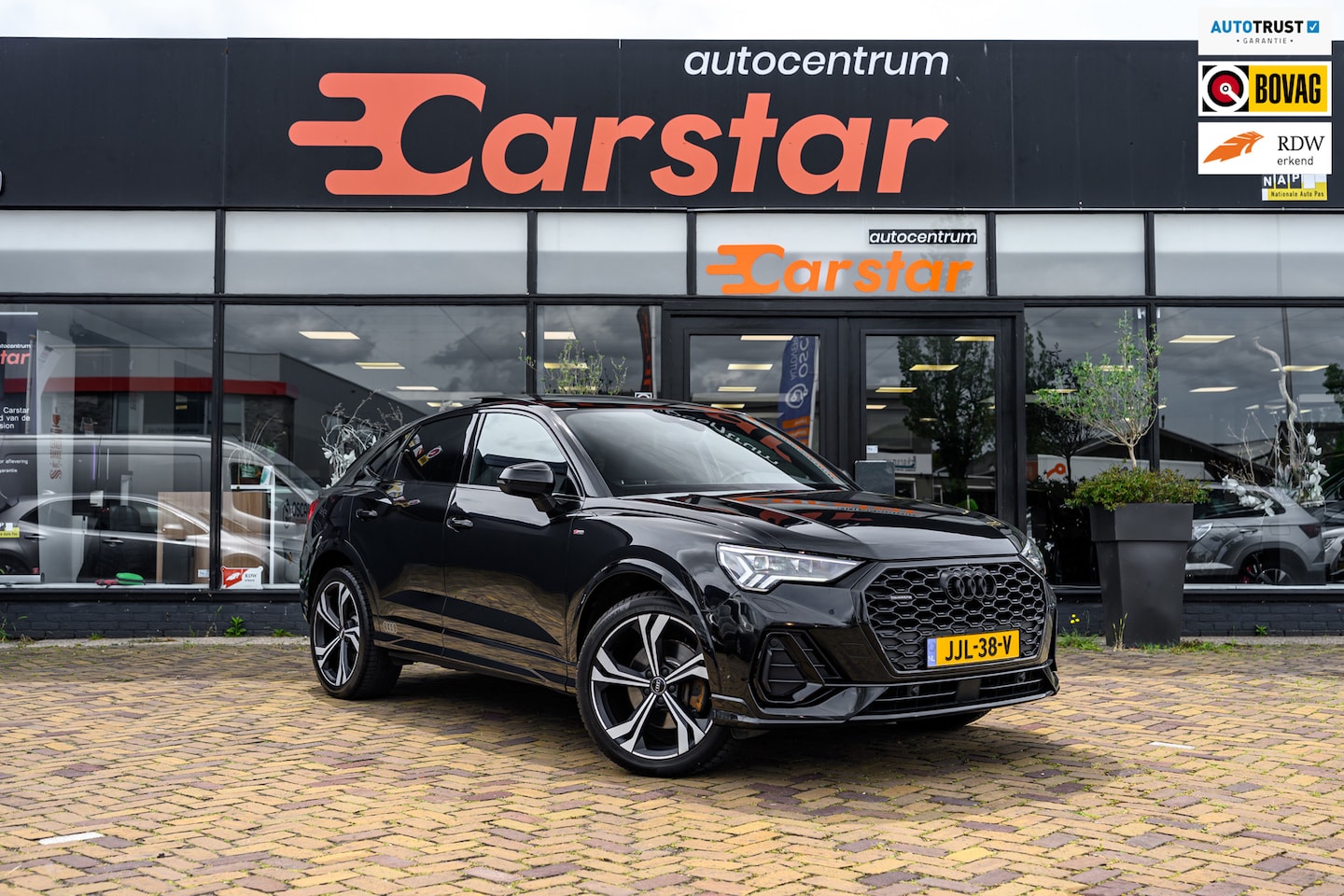 Audi Q3 Sportback - 45 TFSI quattro edition one|Pano|Leder|S-Line - AutoWereld.nl