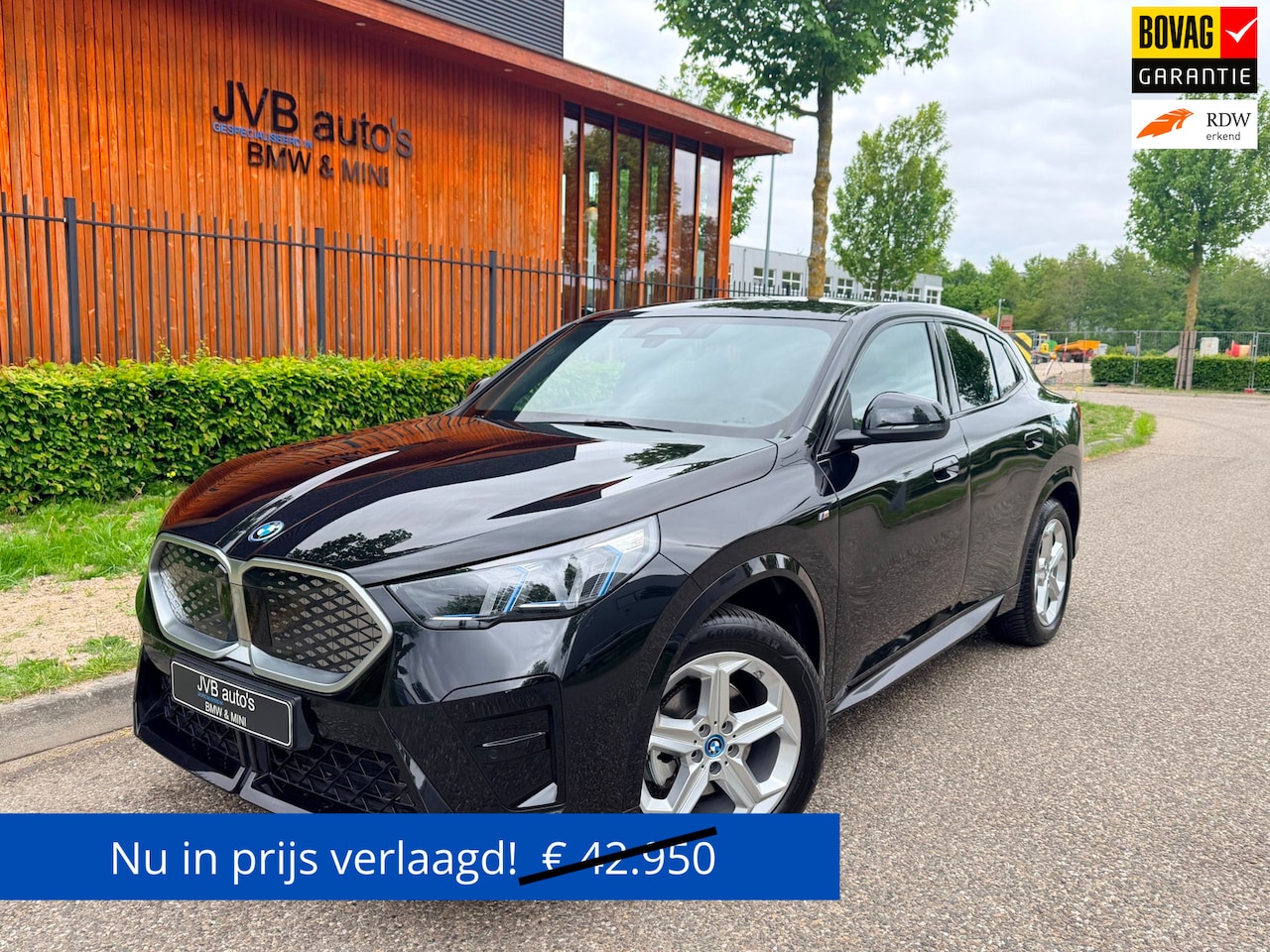 BMW iX2 - EDrive20 M- sport, trekhaak, H&K, driving assistant plus - AutoWereld.nl