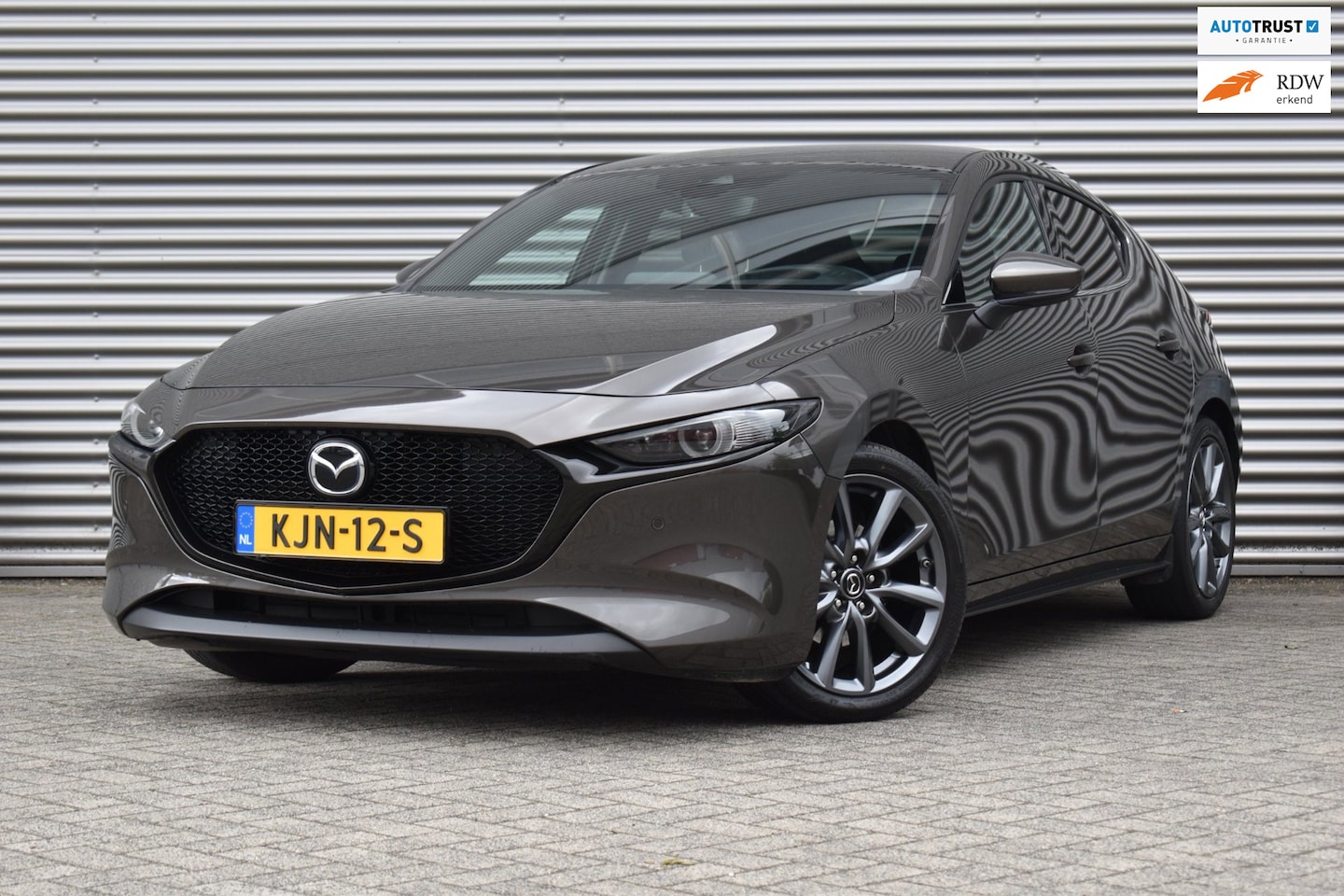 Mazda 3 - 2.0 e-SkyActiv-G M-Hybrid 180-PK, Airco, Ecc, Cruise, Navi, Camera, Leder. - AutoWereld.nl