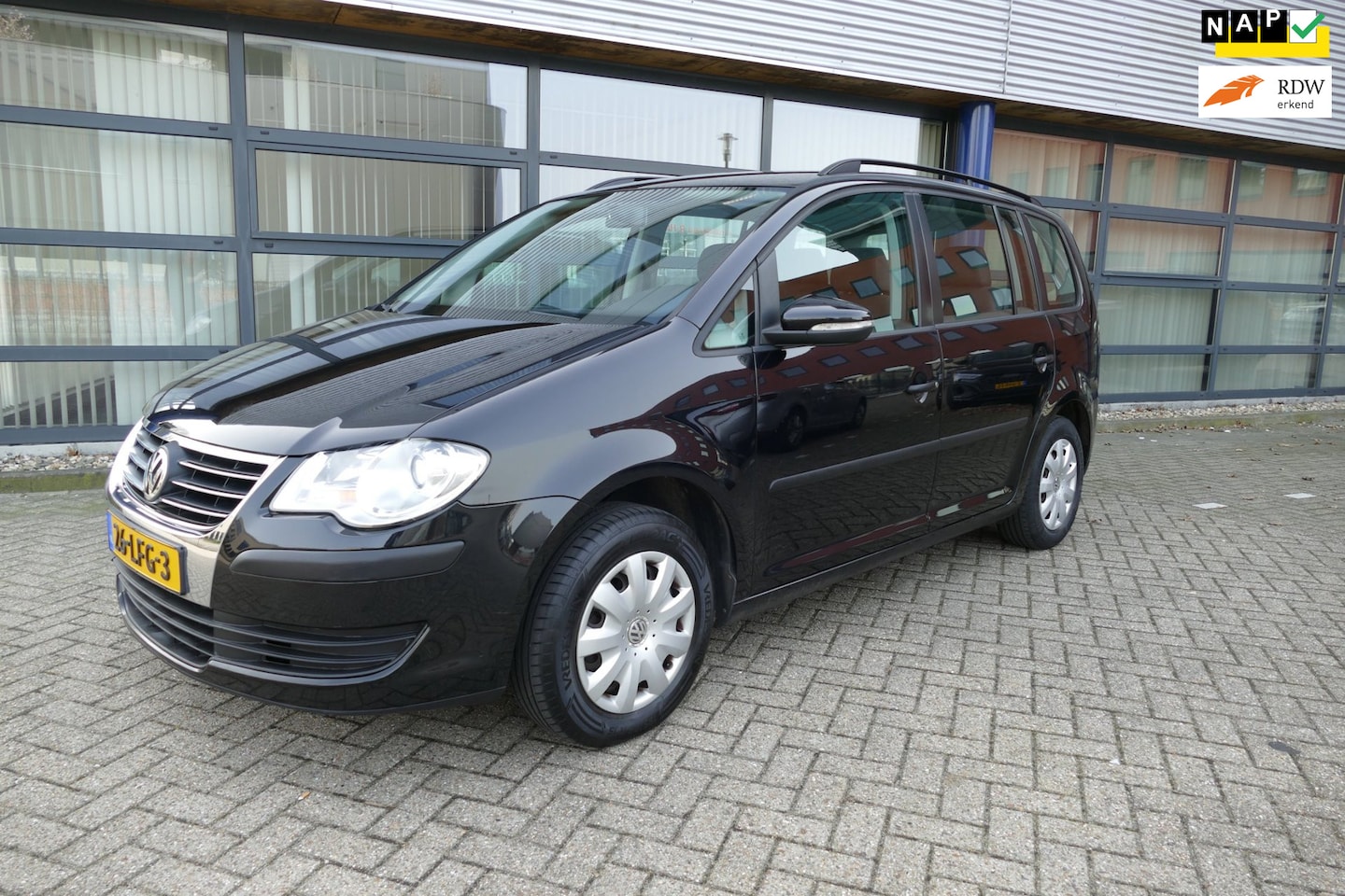 Volkswagen Touran - 1.4 TSI Trendline Airco Apk 02-03-2027 - AutoWereld.nl