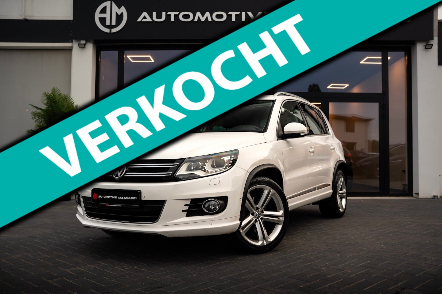 Volkswagen Tiguan - 2.0 TSI Sport&Style 4Motion/R-Line/DSG/Xen - AutoWereld.nl