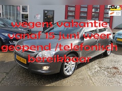 Hyundai i30 - 2.0i Style , AUTOMAAT , NIEUWE APK