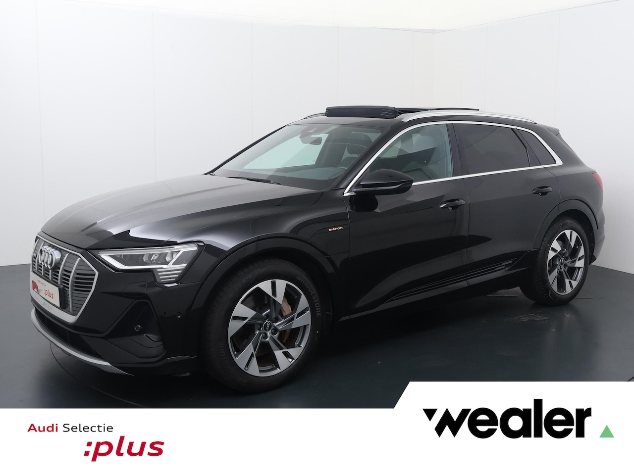 Audi e-tron - 55 quattro S edition 95 kWh | 408 PK | SoH 100% | Trekhaak | Panoramadak | Top view 360 | - AutoWereld.nl