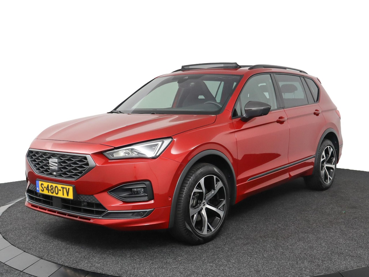 SEAT Tarraco - 1.5 TSI 150Pk Automaat FR Business Intense / Panodak / Elek. Trekhaak / Camera - AutoWereld.nl
