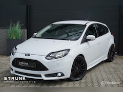 Ford Focus - 1.6 EcoBoost ST-line Clima Pdc Cruise LMV Bluetooth