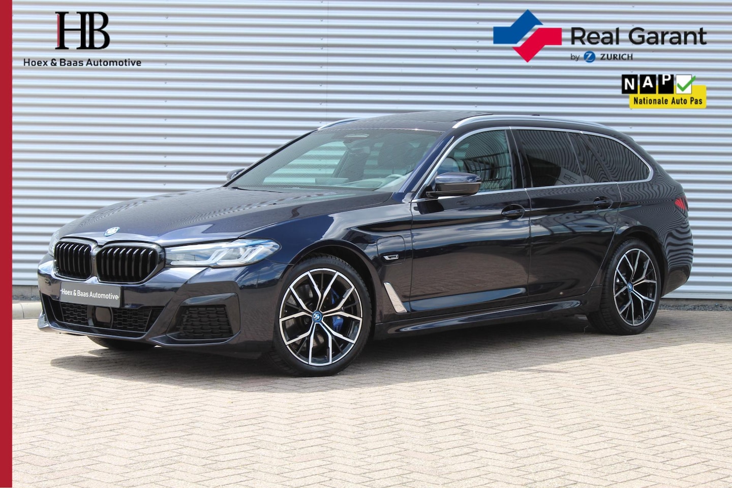 BMW 5-serie Touring - 530e M-Sport/Pano/Trekhaak/Camera/Harman - AutoWereld.nl