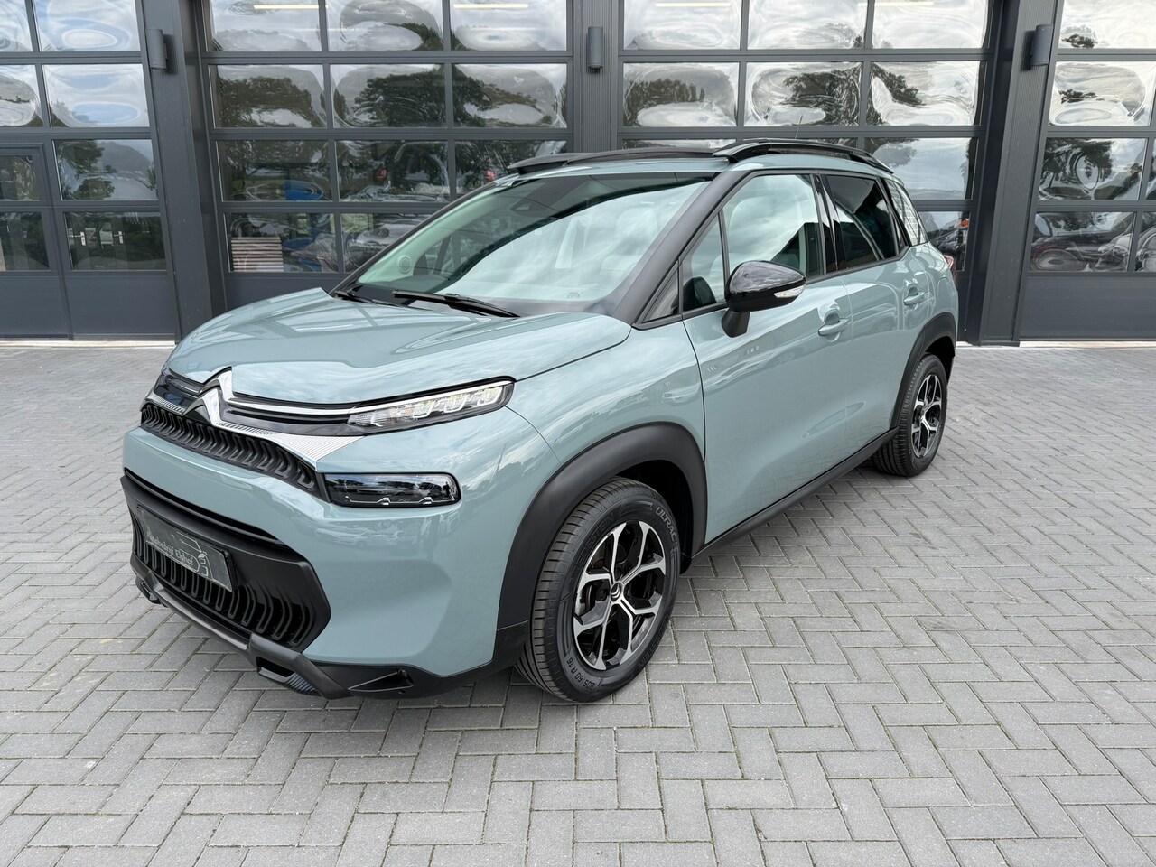 Citroën C3 Aircross - Shine 1.2 Pano / - AutoWereld.nl