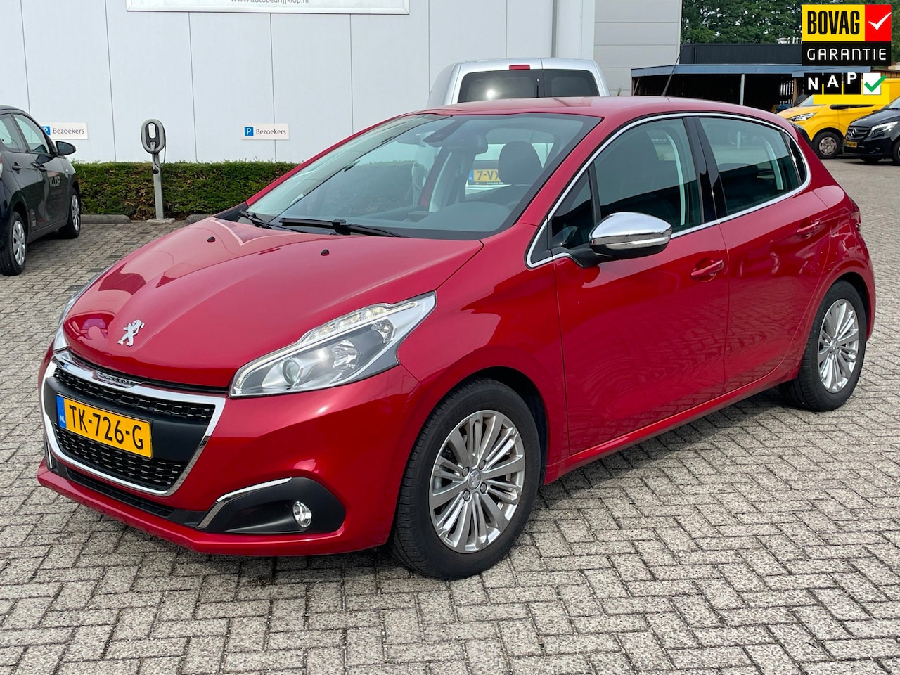 Peugeot 208 - 1.2 PureTech Allure | origineel NL-auto | 7700 km. met NAP - AutoWereld.nl
