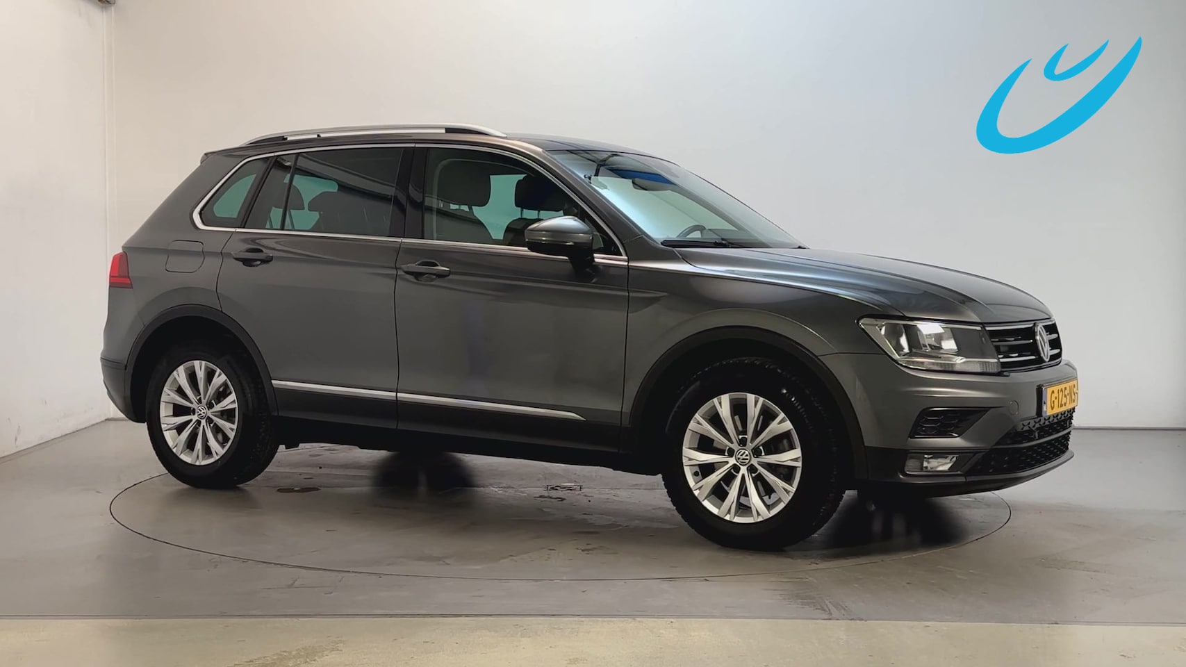 Volkswagen Tiguan - 1.5 TSI Comfortline Business Navigatie Parkeersensoren DAB+ Trekhaak - AutoWereld.nl