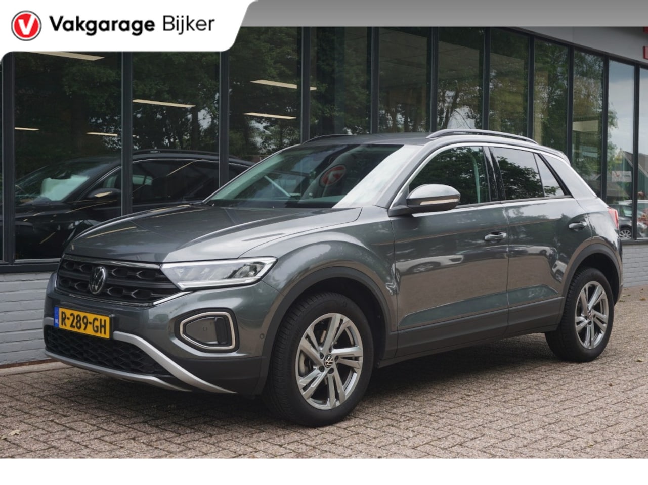 Volkswagen T-Roc - 1.5 TSI Life 75 Edition 1.5 TSI Life 75 Edition - AutoWereld.nl
