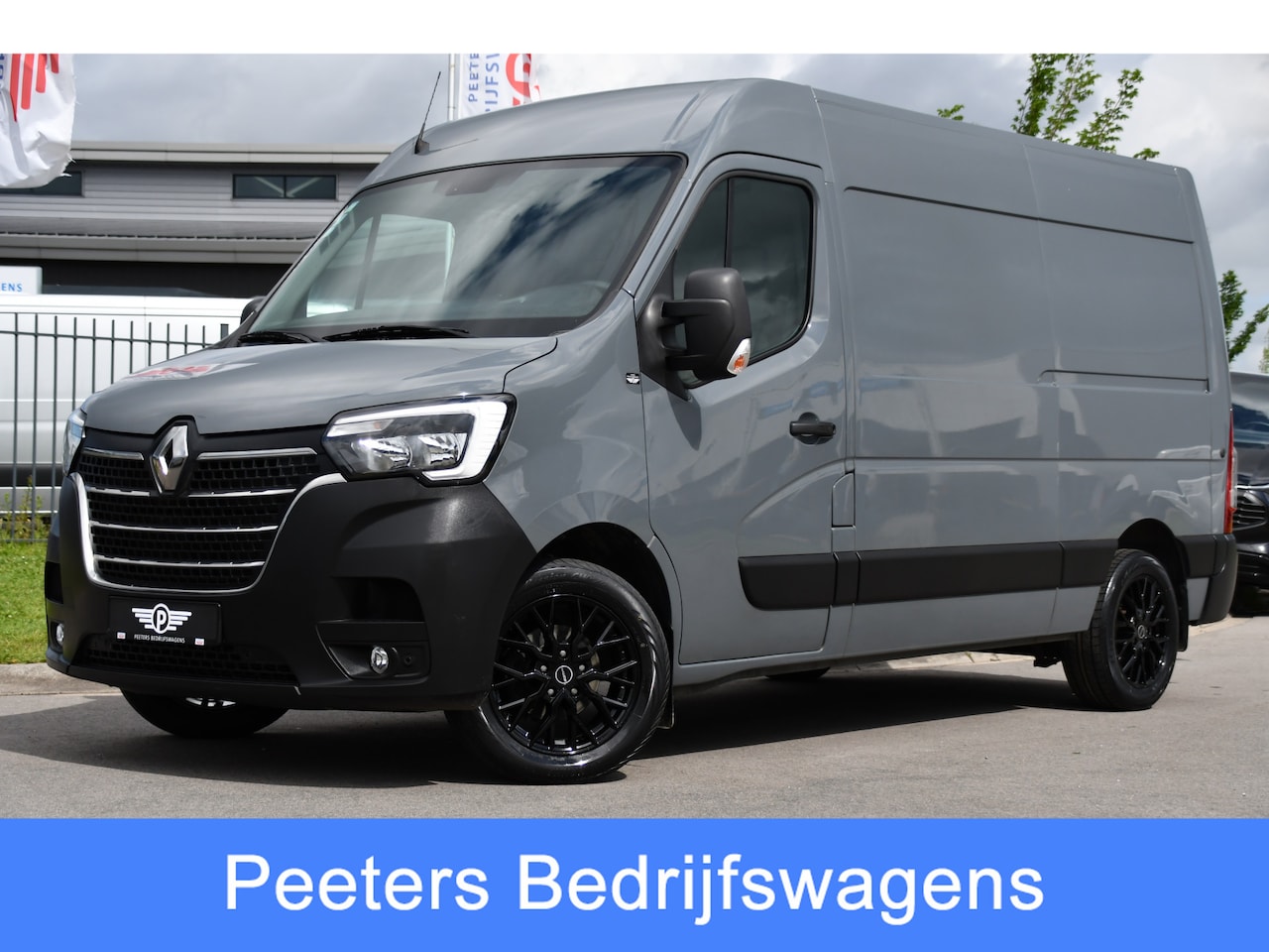 Renault Master - T35 2.3 dCi 150 L2H2 PB Edition - AutoWereld.nl