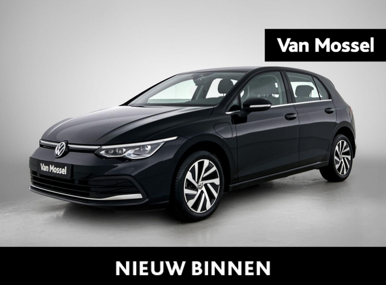 Volkswagen Golf - 1.4 eHybrid Style | APPLE CARPLAY | ANDROID AUTO | DODEHOEKSENSOREN | ACHTERUITRIJCAMERA | - AutoWereld.nl