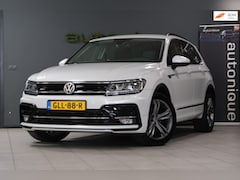 Volkswagen Tiguan - 1.4 TSI *R-LINE* Slechts 94dkm Navi/Stoel+Stuurverwarming/"19 LMV TREKHAAK