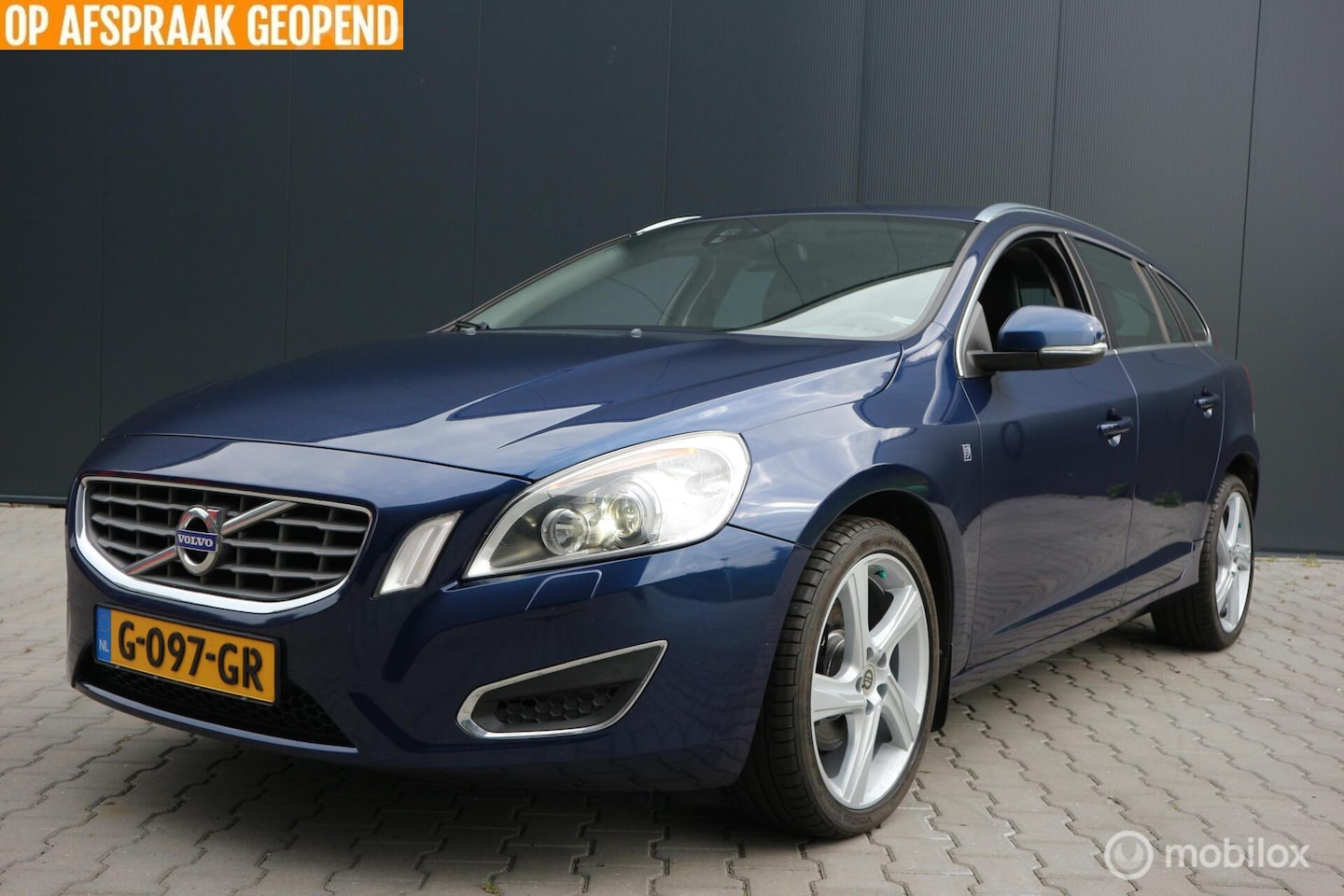 Volvo V60 - 1.6 T3 Ocean Race XENON/LEDER/TREKHAAK - AutoWereld.nl