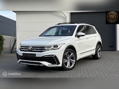 Volkswagen Tiguan - 1.4 TSI eHybrid 3x R-Line panoramadak camera