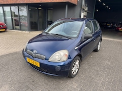 Toyota Yaris - 1.3-16V VVT-i Sol 5DRS AUTOMAAT AIRCO LMV APK 2027