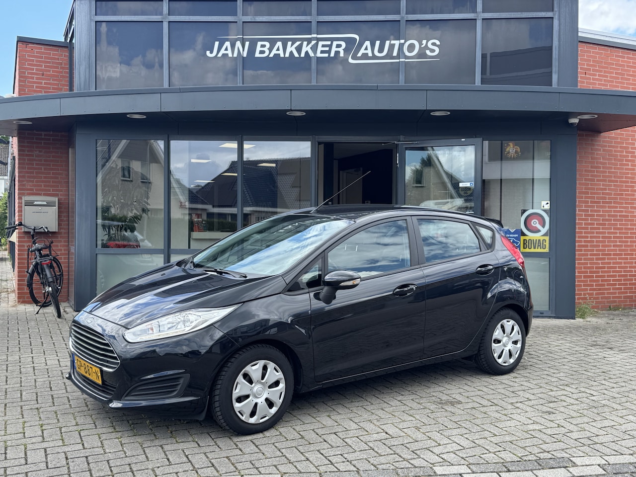 Ford Fiesta - 1.5 TDCi Style Lease Airco Cruisecontrol Navigatie - AutoWereld.nl