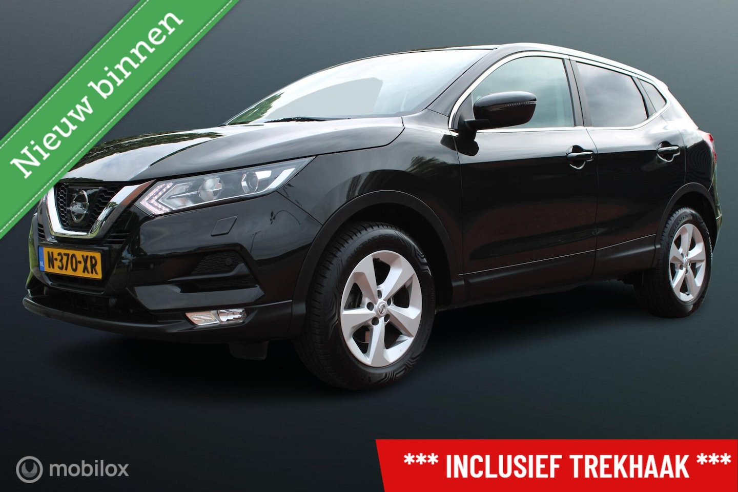 Nissan Qashqai - 1.2 N-Connecta Automaat, Trekhaak, Pdc voor + achter + camera, Cruise, Clima, Donker glas, - AutoWereld.nl