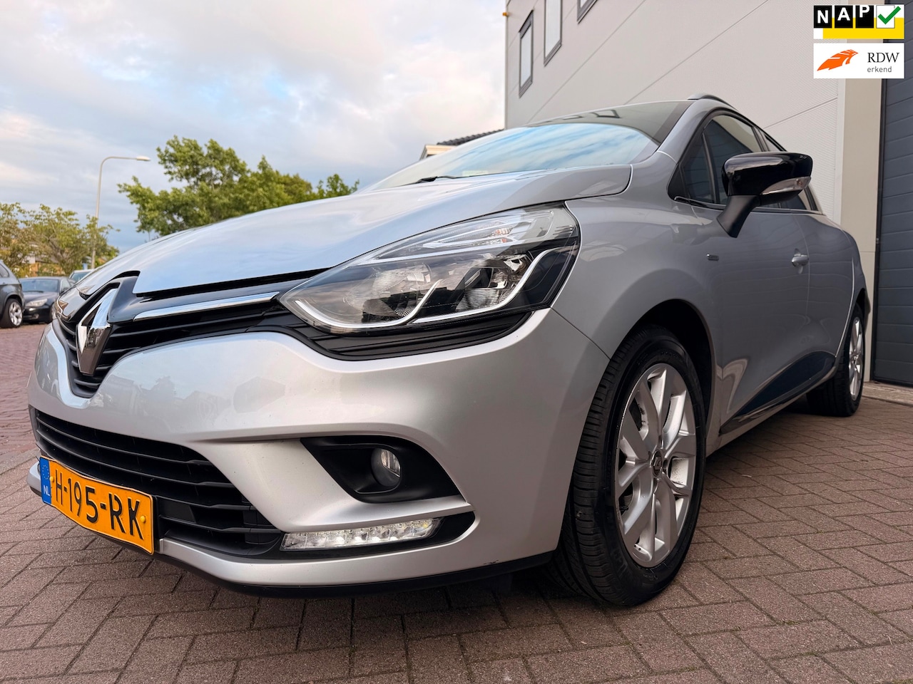 Renault Clio Estate - 0.9 TCe Limited/Dealer-onderhouden/Navi/Cruise-c/keyless/Airco/Bluetooth/Pdc/ - AutoWereld.nl