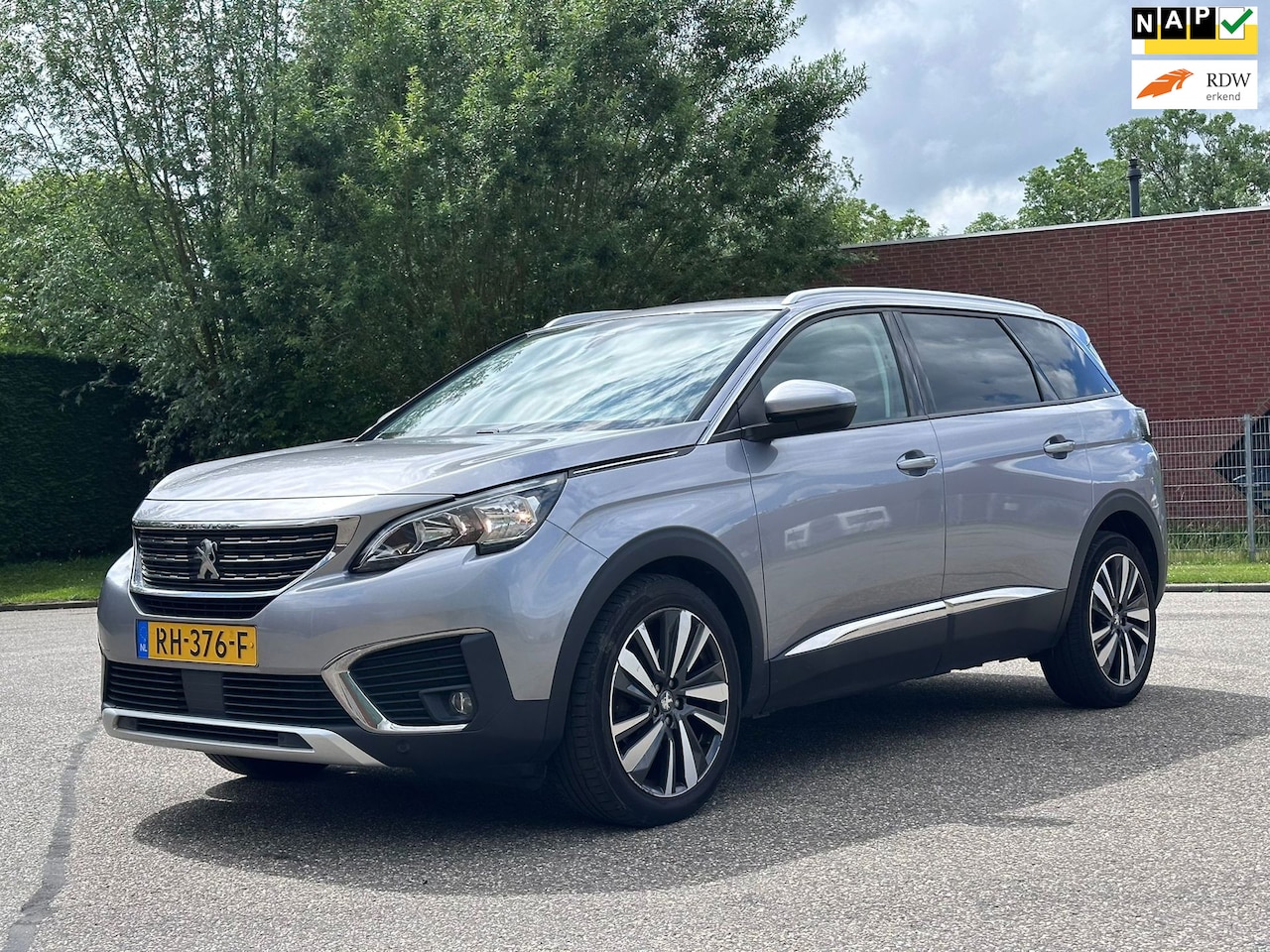 Peugeot 5008 - 1.2 PureTech Allure 7P*Carplay*Cruise*Dealer onderhouden*LM velgen*Parkeersensoren* - AutoWereld.nl