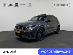 Volkswagen Tiguan - 1.4 TSI eHybrid R-Line Business 245 pk Automaat (DSG) | Navigatie | Panoramadak | Parkeers