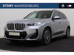 BMW X1 - xDrive25e M Sport Automaat / Trekhaak / Sportstoelen / Achteruitrijcamera / M Adaptief ond