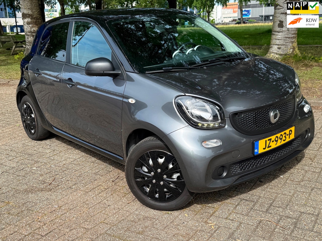 Smart Forfour - 1.0 Pure 1.0 Pure - AutoWereld.nl